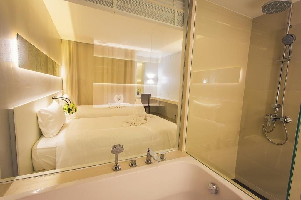 Crystal Hotel Hat Yai Ngoại thất bức ảnh