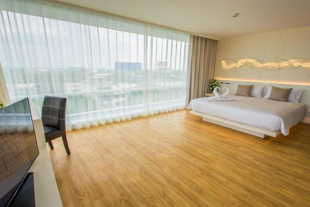 Crystal Hotel Hat Yai Ngoại thất bức ảnh