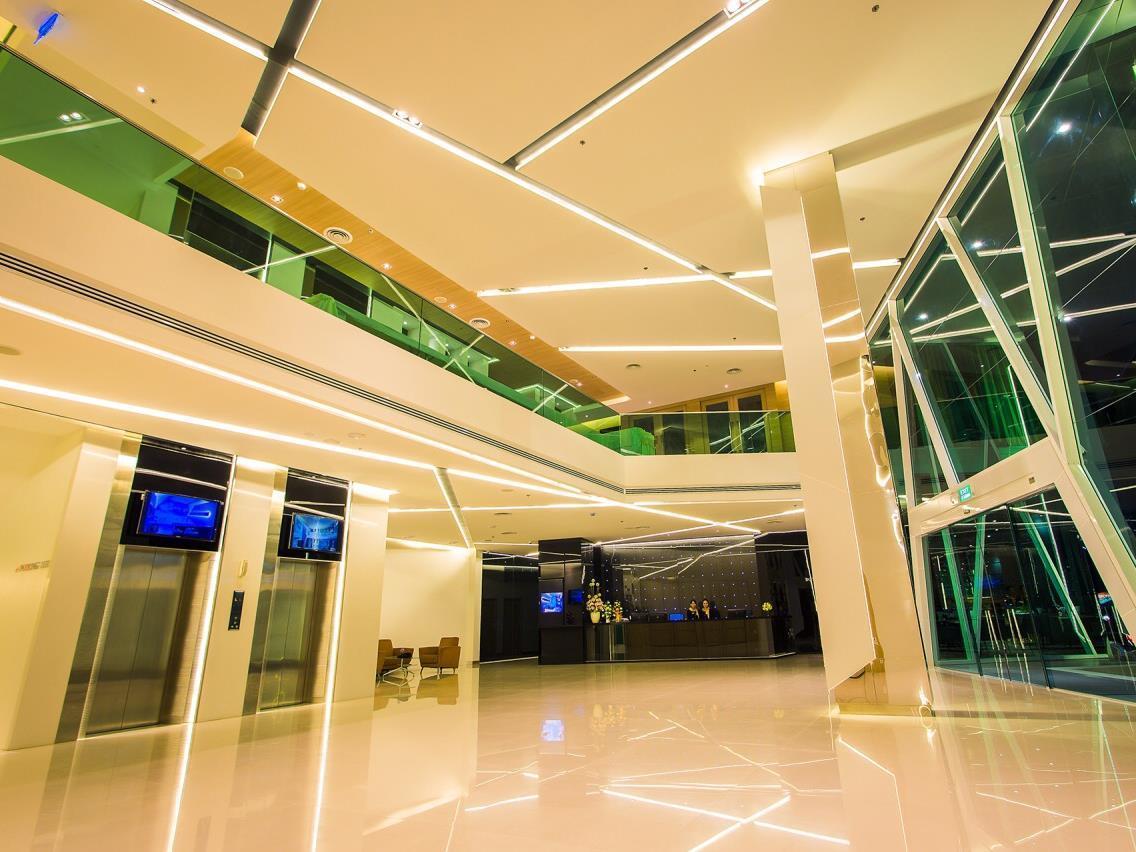 Crystal Hotel Hat Yai Ngoại thất bức ảnh