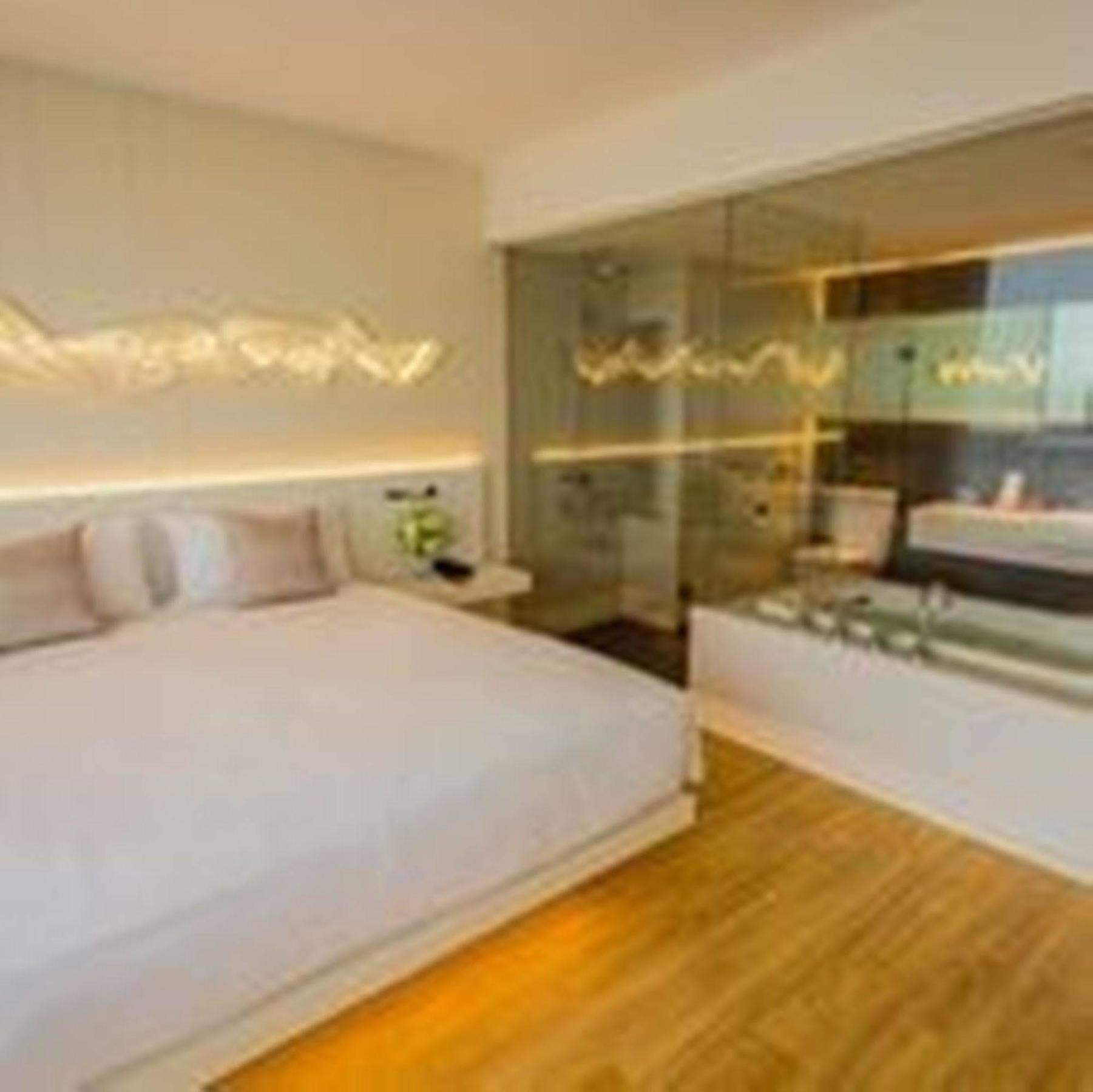 Crystal Hotel Hat Yai Ngoại thất bức ảnh