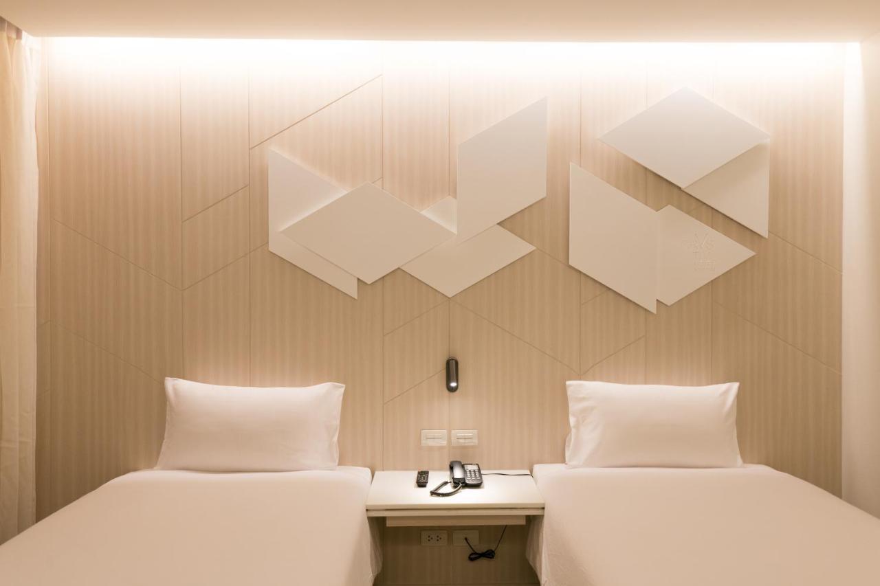 Crystal Hotel Hat Yai Ngoại thất bức ảnh